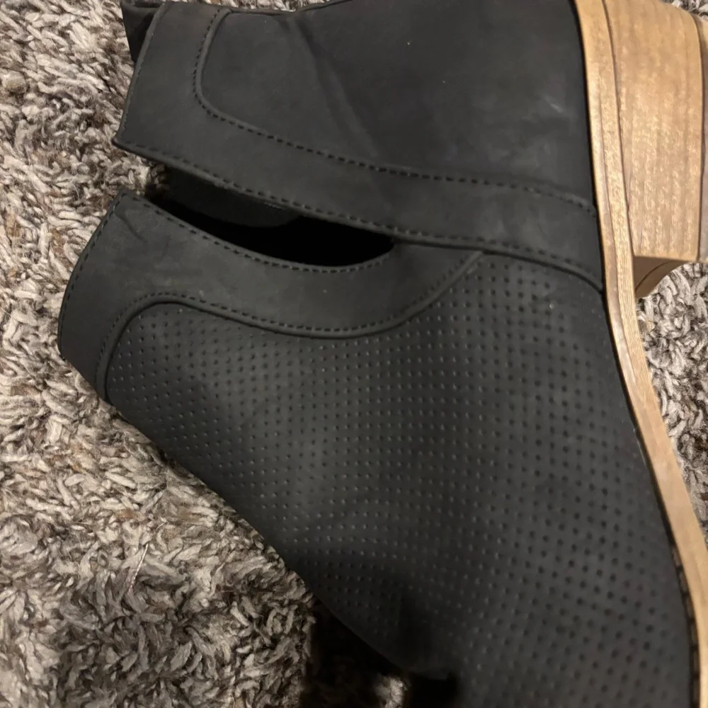 Black Ankle Boots with Tan Sole